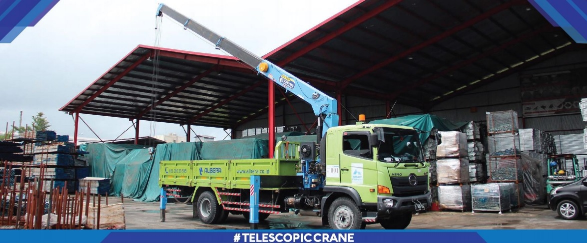 TELESCOPIC CRANE